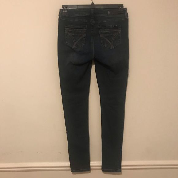 SEVEN7 | Dark wash distressed skinny jeans 4 - Picture 3 of 7